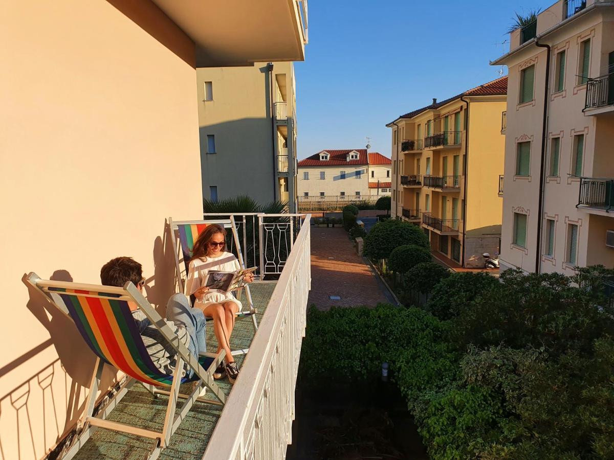 Ligure Residence Borgio Verezzi Exterior photo